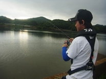 【福岡校】トップで楽しいチヌ釣り実習！