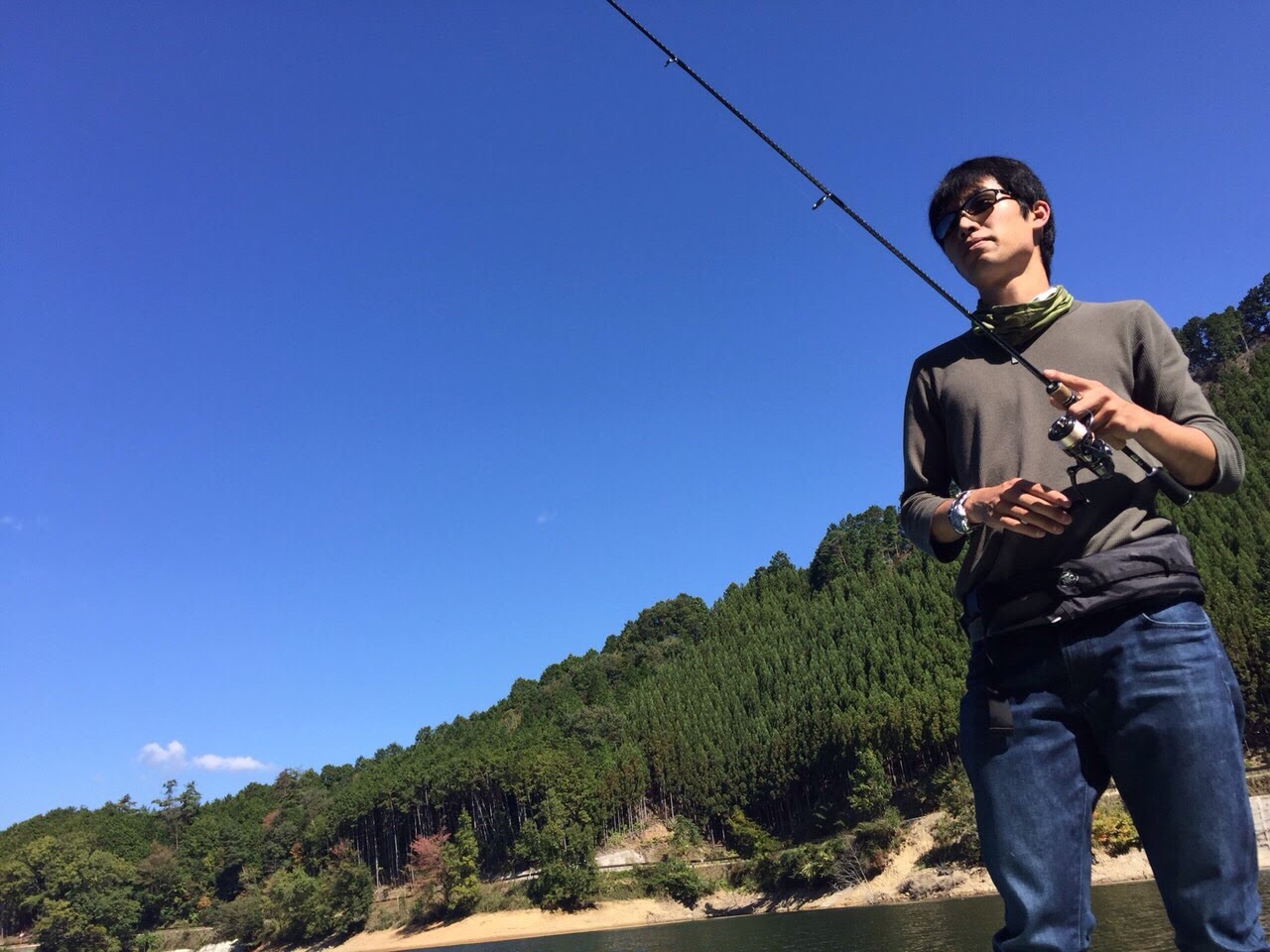 在校生紹介 岐阜県からやってきた ルアービルダー専攻の野村くん フィッシング 釣り専門の学校 総合学園ヒューマンアカデミー