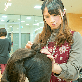 ヘアスタイリスト(美容師)